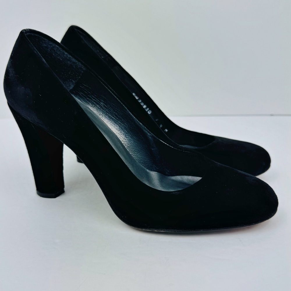 Stuart Weitzman black suede pumps. Size 7.5